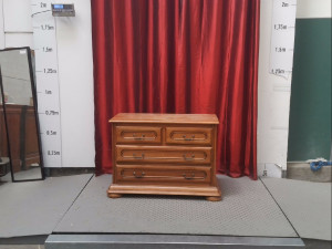 COMMODE