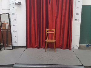 CHAISE