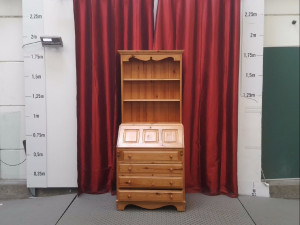 SECRETAIRE