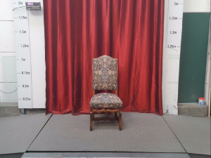 CHAISE