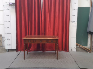 SECRETAIRE